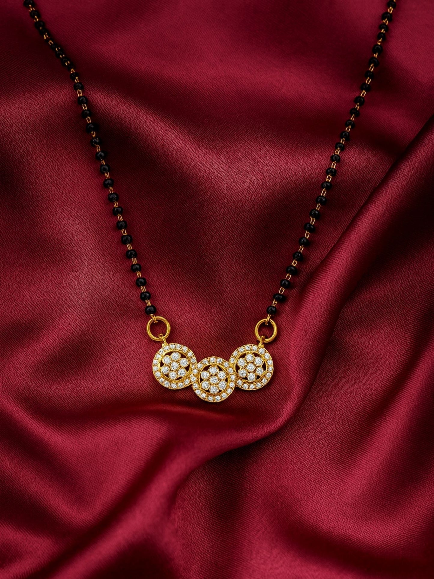 AD Flower Round Pendant Short Mangalsutra Design