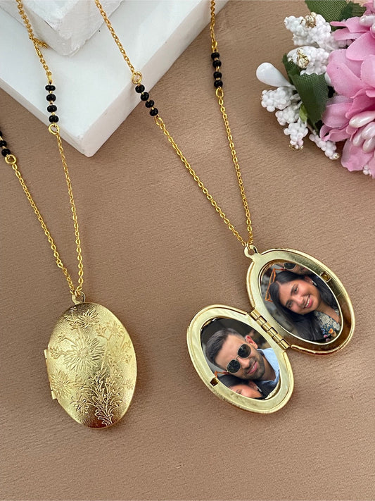 Big Oval Shape Photo-Frame Mangalsutra