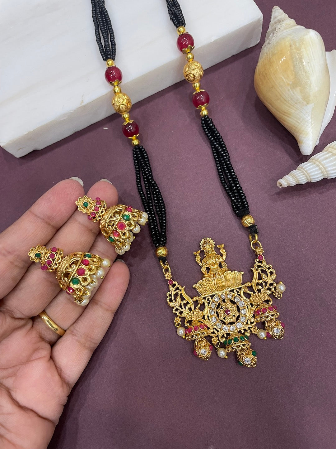 Laxmi/Flower AD Pendant Mangalsutra Set