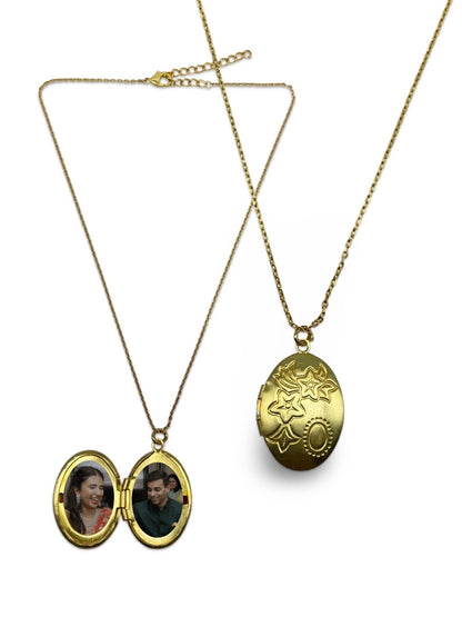 Small Oval Photo-Frame Pendant Necklace