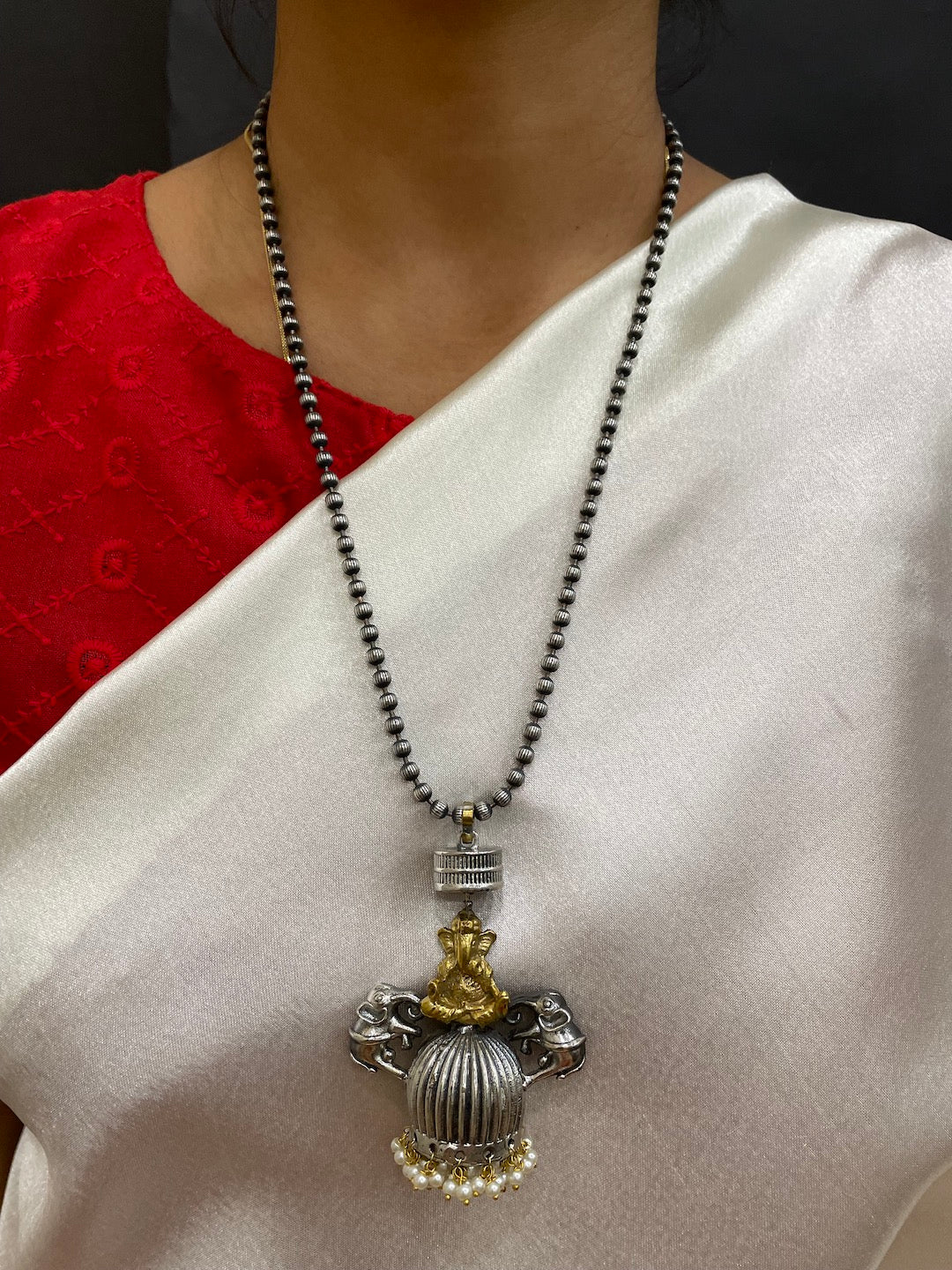 Silver Necklace Ganesha & Pearl Design