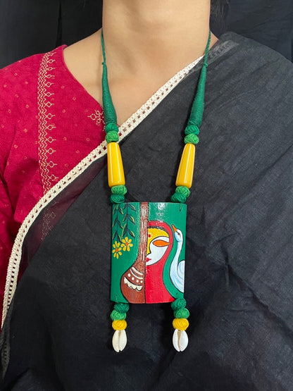 HandPainted Meera Bai/Shell Necklace Set