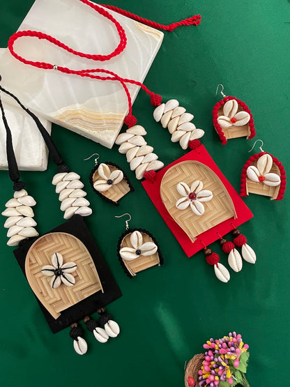 Soop/Shell Design Red Necklace Set