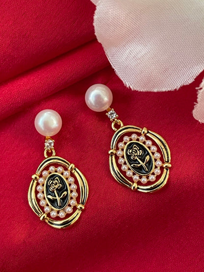 Fresh water pearl Earring With Floral Design Surrounded With Pearls