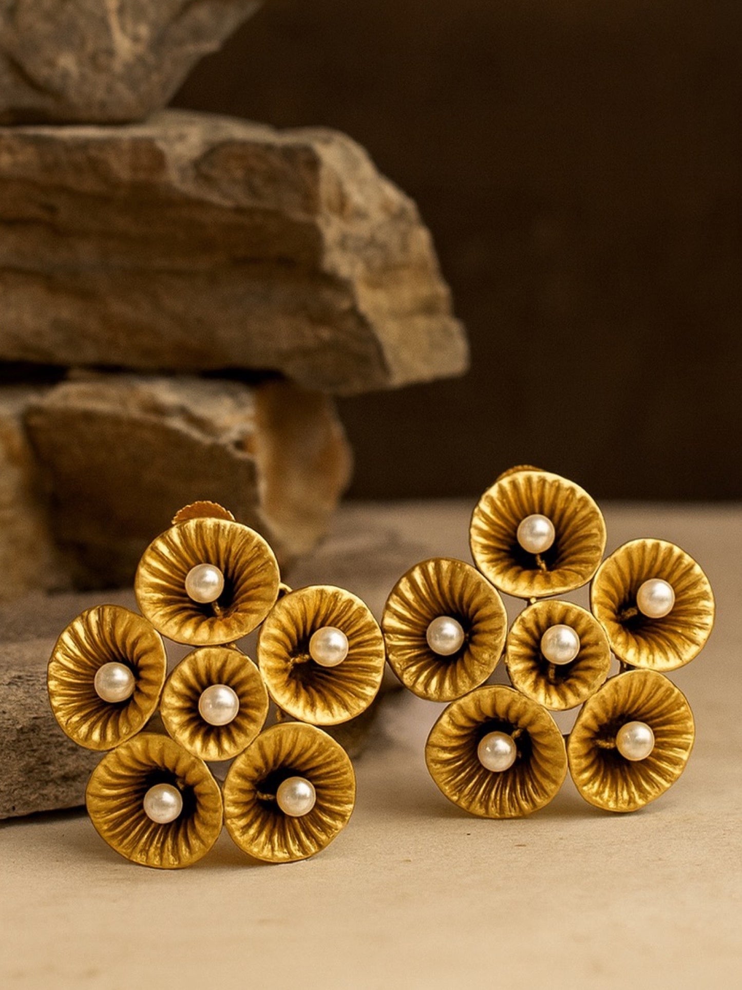 Stud Earrings Flower With Pearl Design