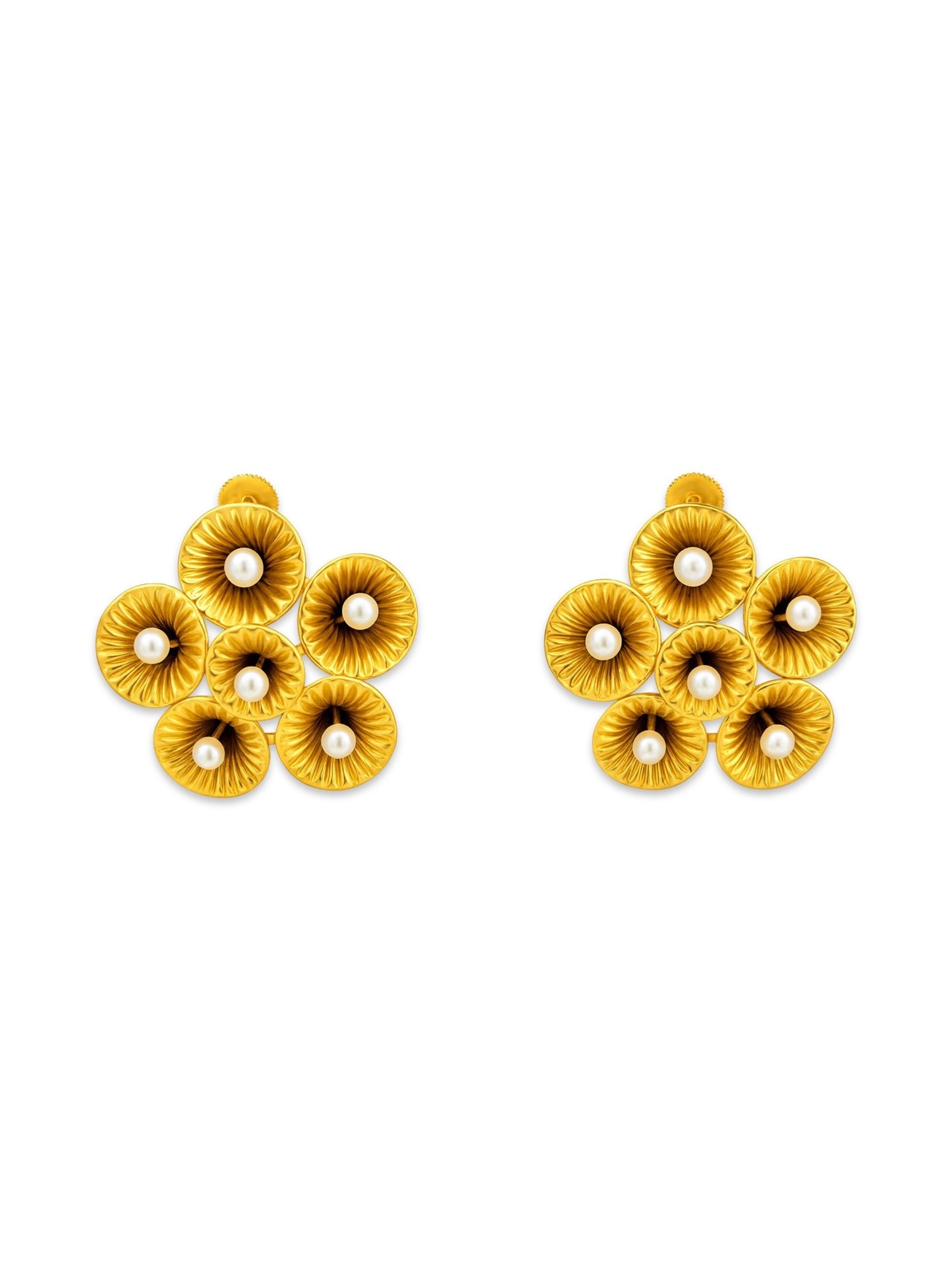 Stud Earrings Flower With Pearl Design