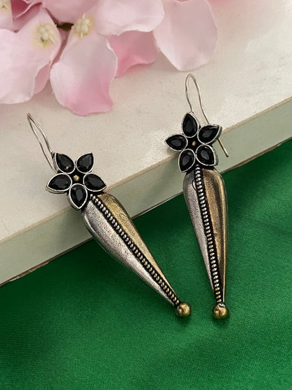 Stud Earrings Flower Black Enamel Design