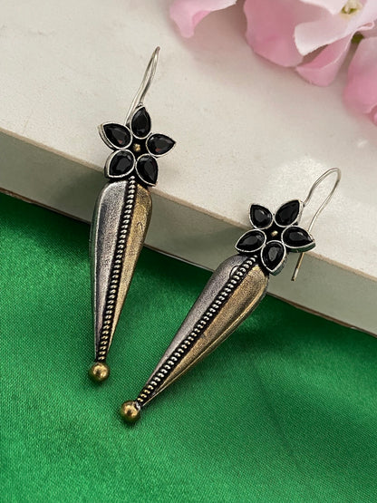 Stud Earrings Flower Black Enamel Design