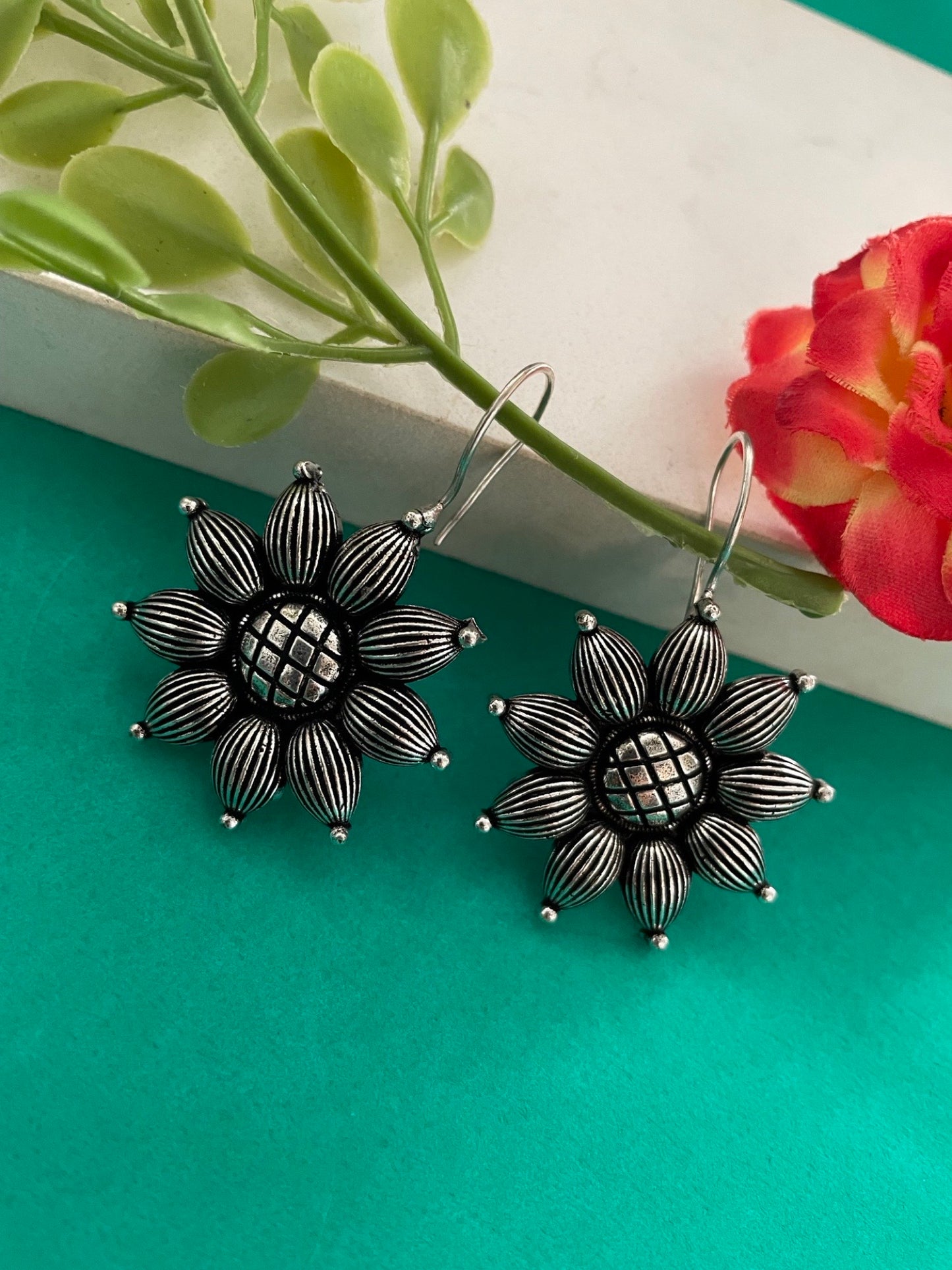Stud Earrings Flower Design