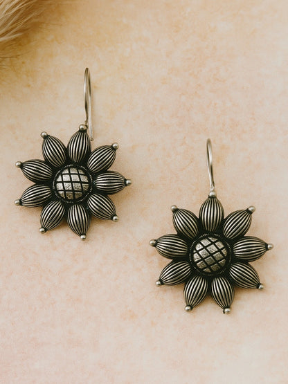 Stud Earrings Flower Design