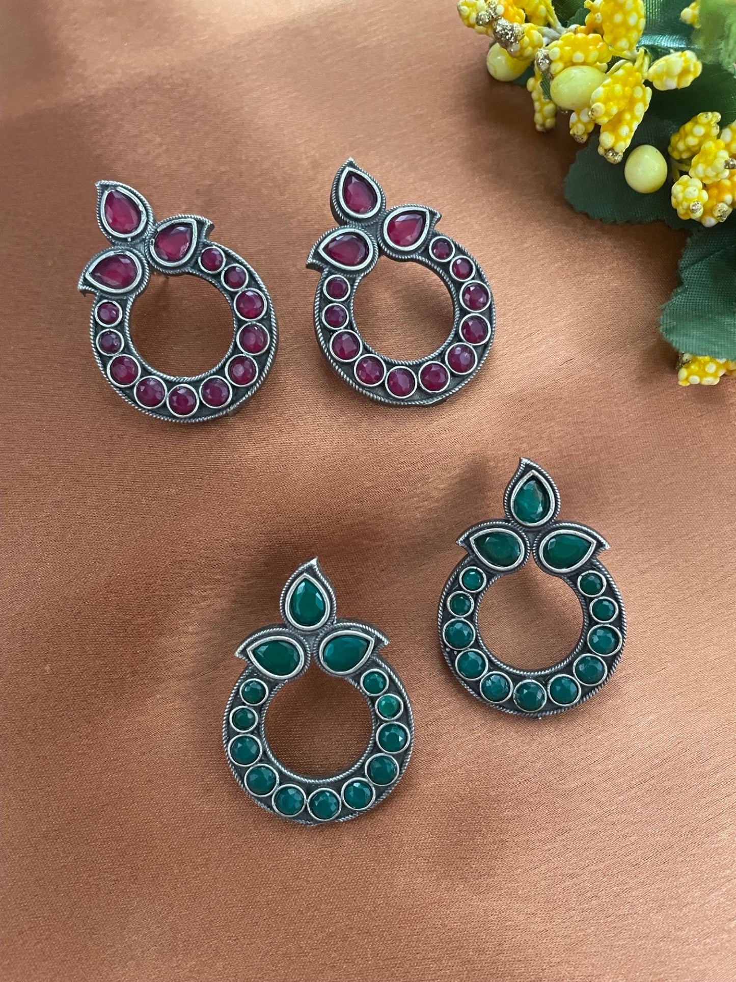 Stud Earrings Elegant Pink Enamel Design