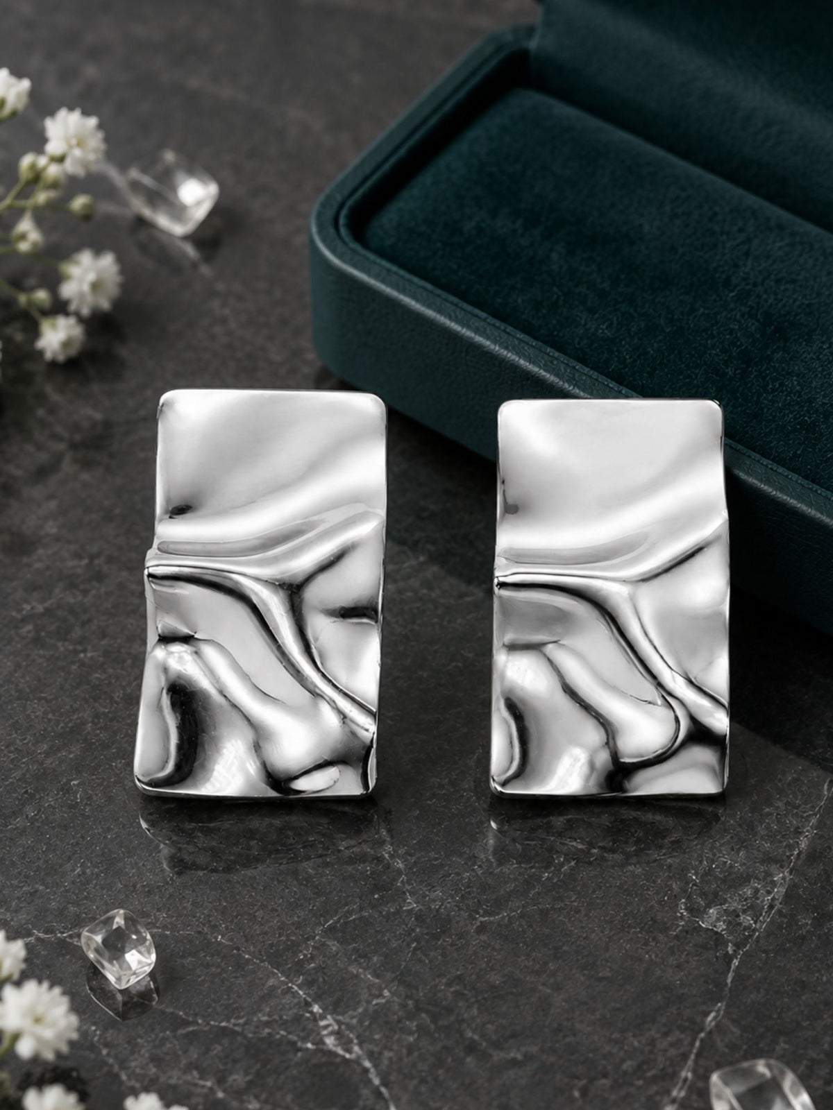 Silver-Tone Geometric Wavy Stud Earrings for Women