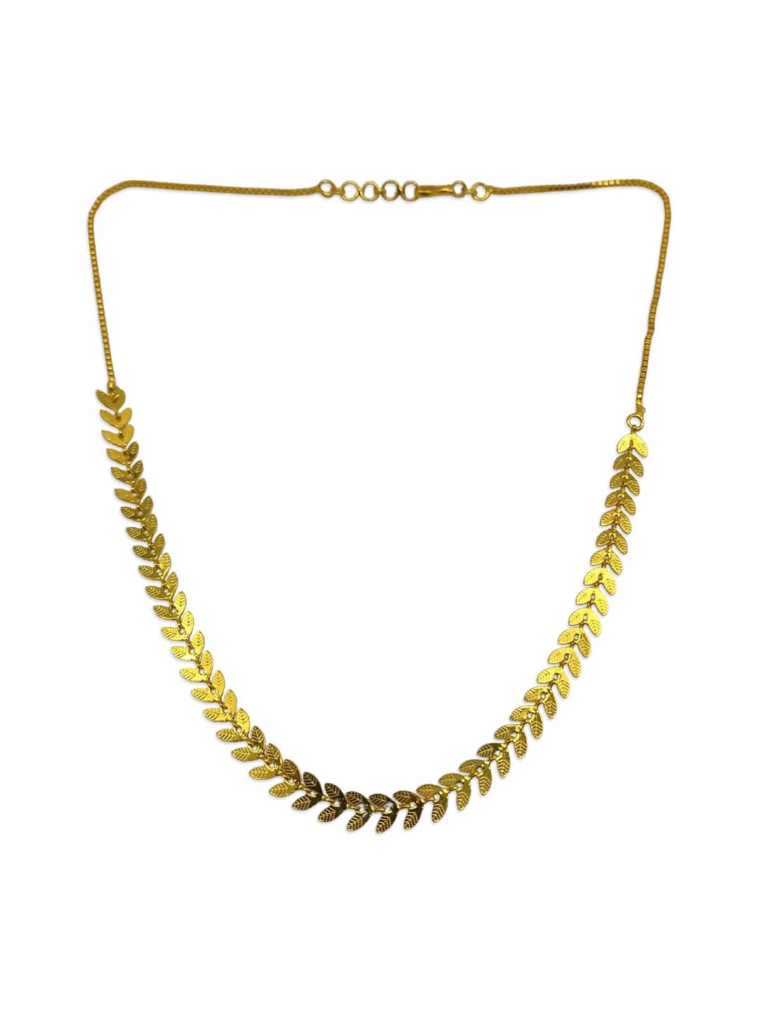 Leaf Design Chain Short Necklace