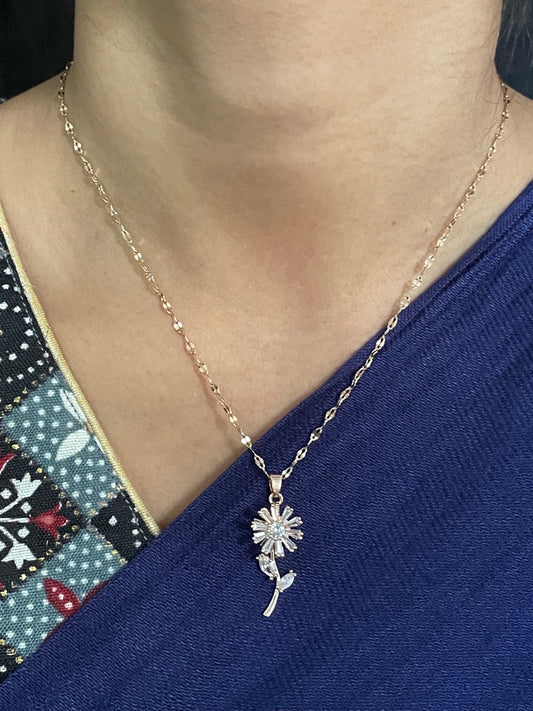 Rose Gold Flower Pendant Necklace Design