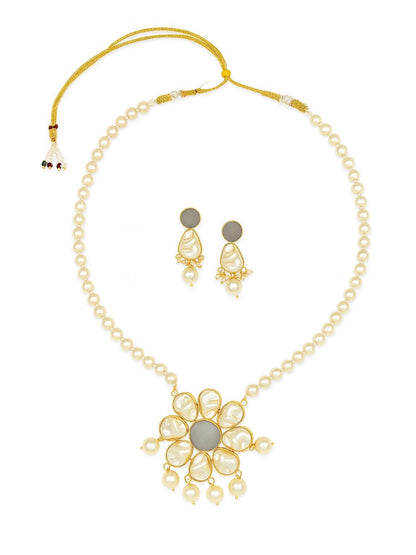 Flower Grey Stone Pearl Short Necklace Set