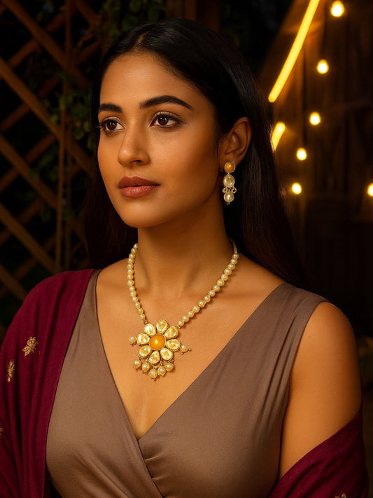 Flower Yellow Stone Pearl Short Necklace Set