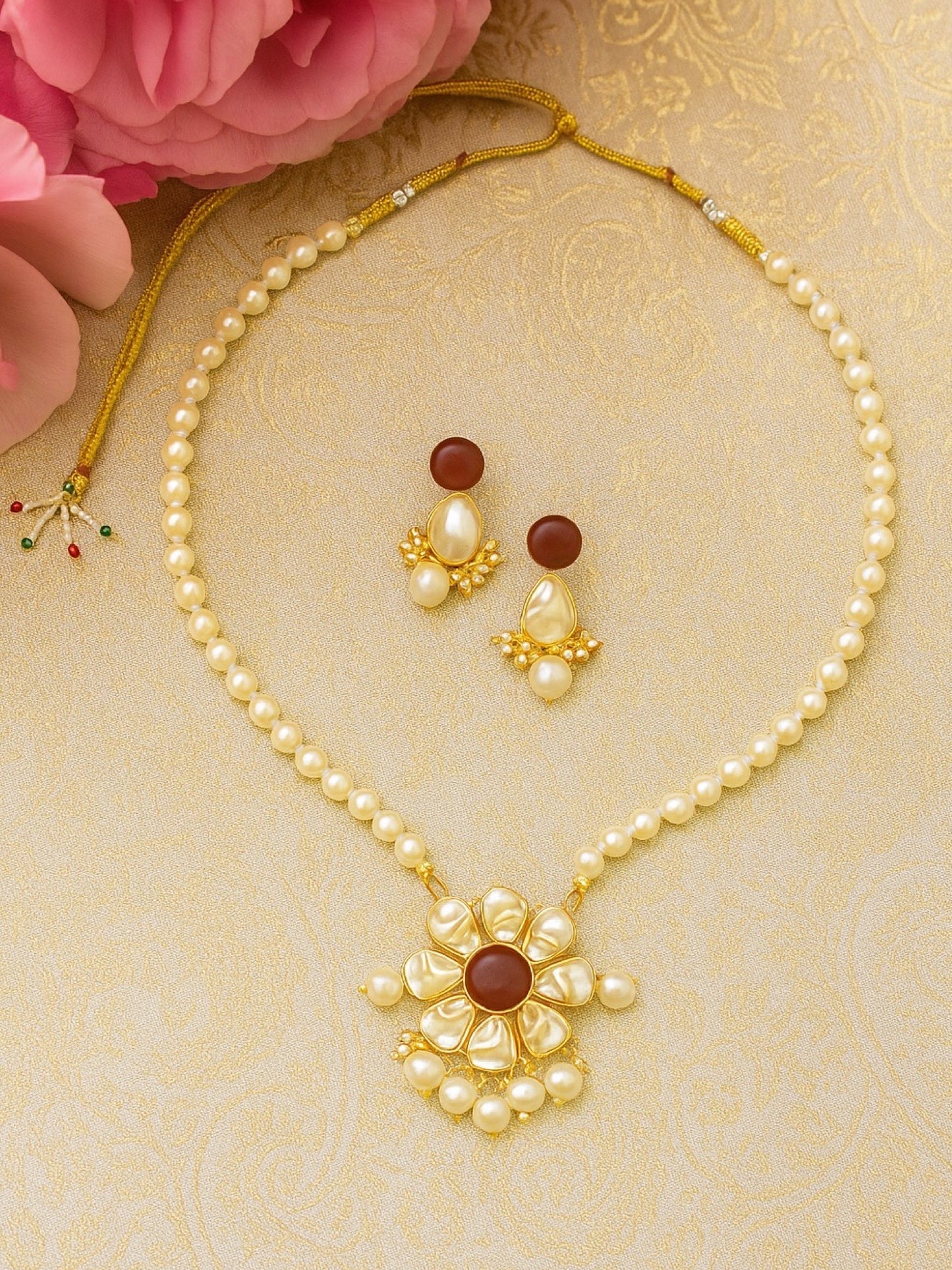 Flower Maroon Stone Pearl Short Necklace Set