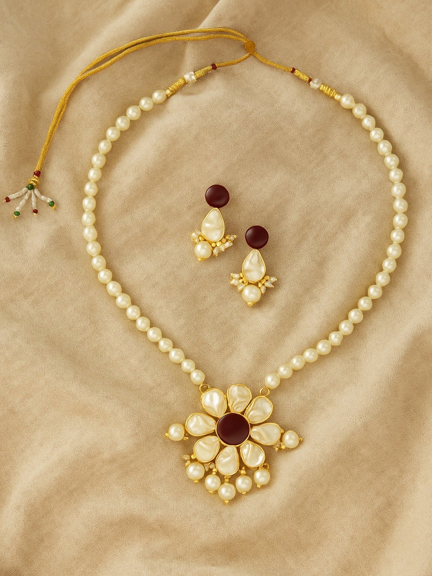 Flower Maroon Stone Pearl Short Necklace Set