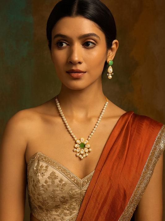 Flower Pista Stone Pearl Short Necklace Set