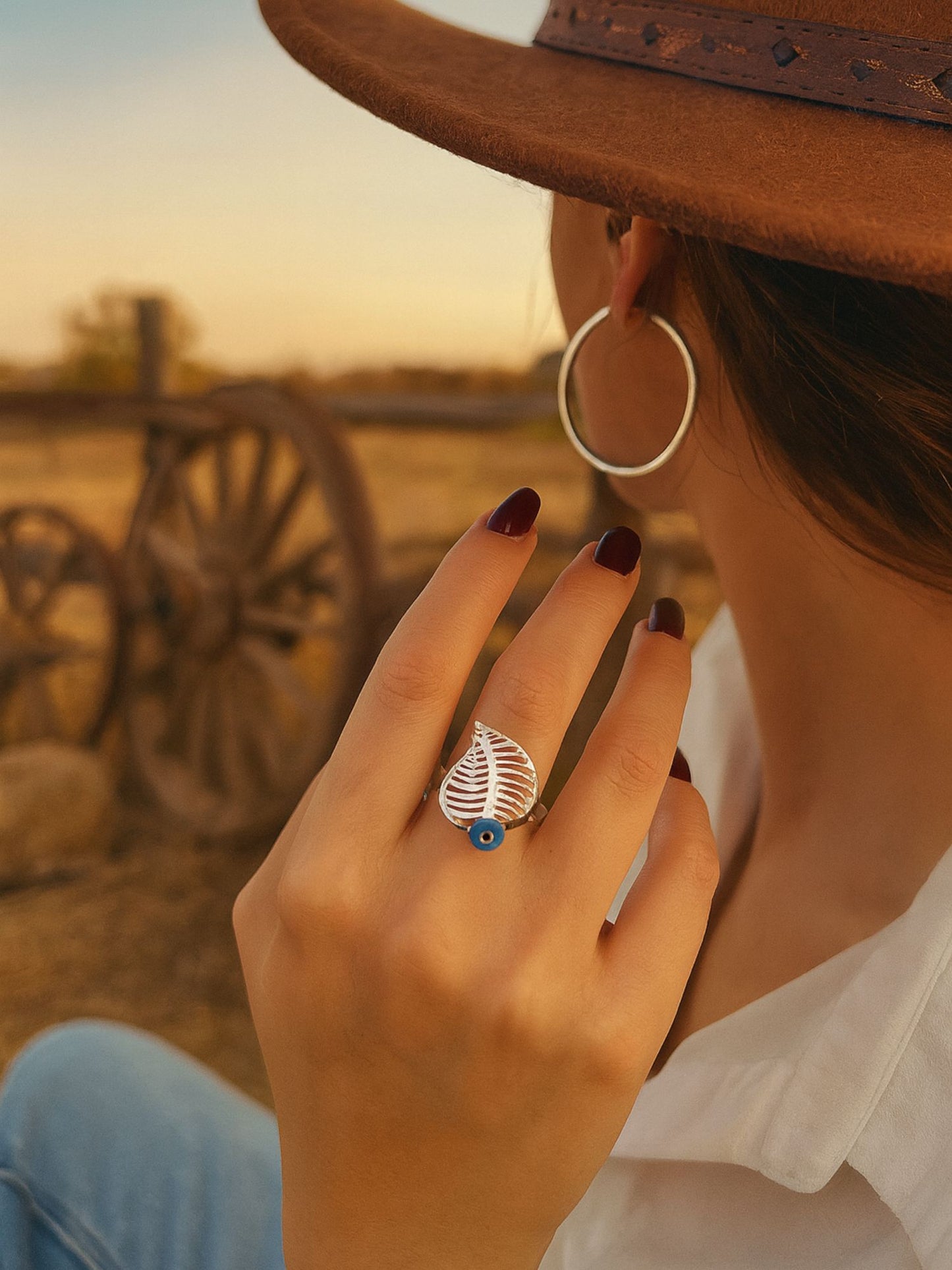 Silver-Plated Leaf With Evil Eye Finger Ring