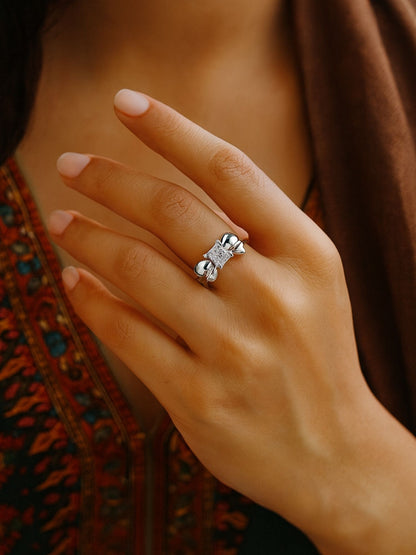 Silver-Plated American Diamod Bow Finger Ring