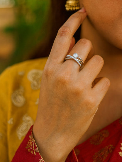 Silver-Plated American Diamod Antique Finger Ring