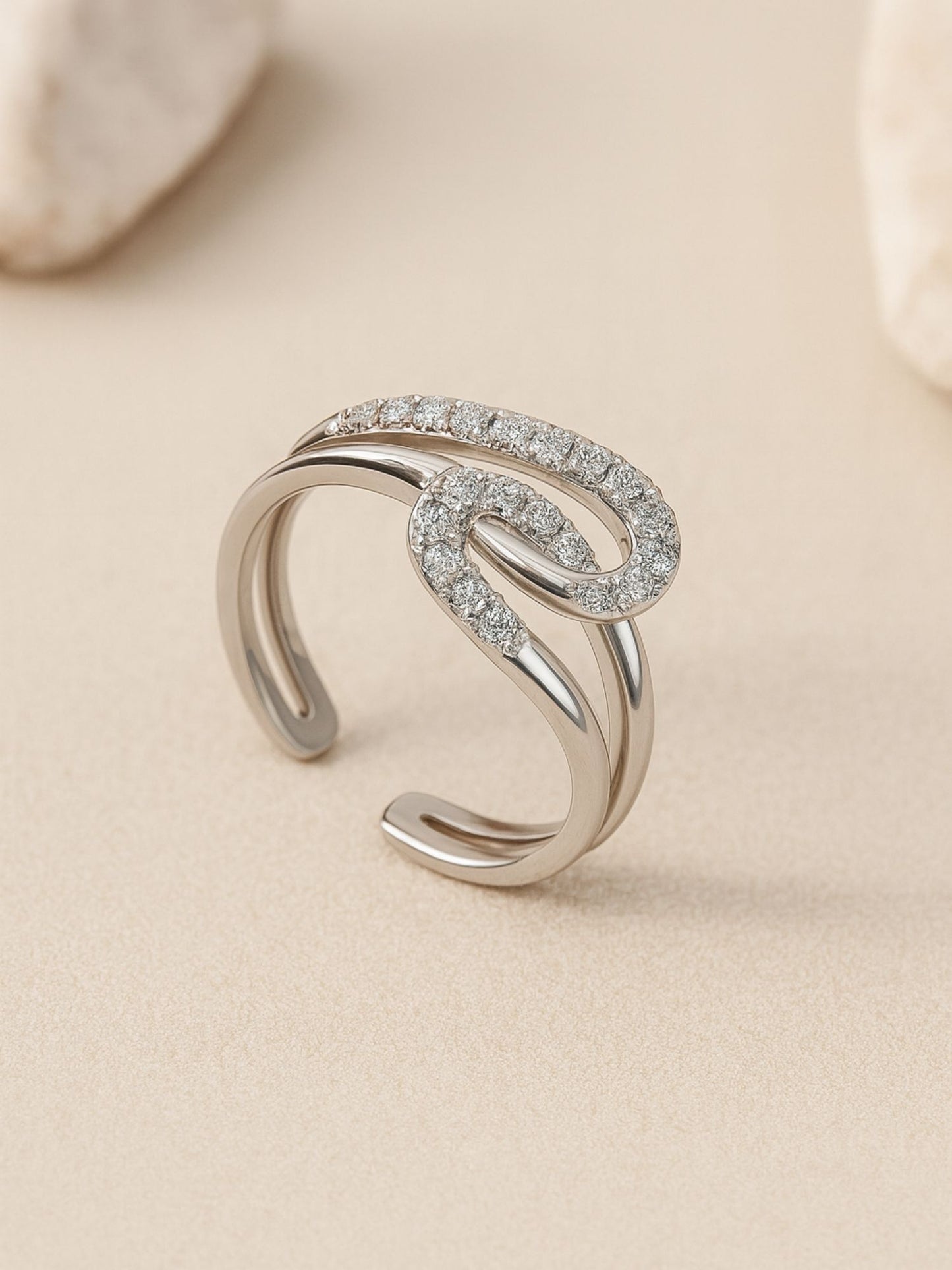 Silver-Plated American Diamod Spiral Finger Ring