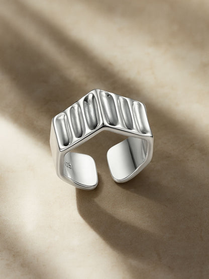 Silver-Plated Ripple Geometric Sterling Finger Ring