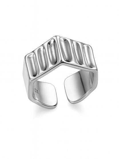 Silver-Plated Ripple Geometric Sterling Finger Ring