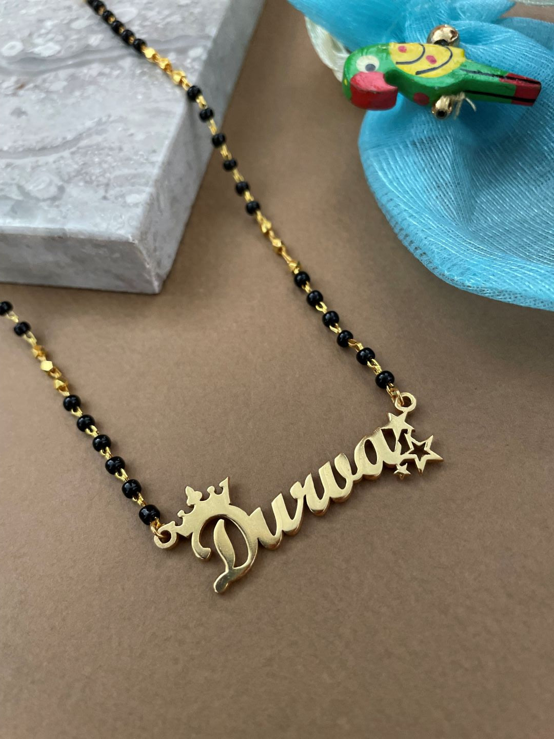 Classic Cursive Name Necklace With a Crown and Stars