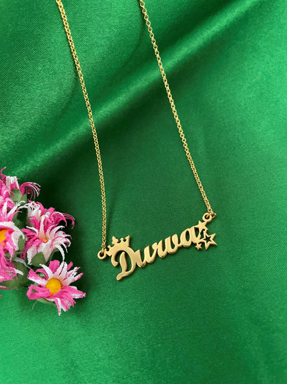 Classic Cursive Name Necklace With a Crown and Stars