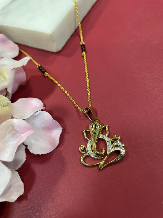 Short Mangalsutra/Necklace With a Ganesha Pendant
