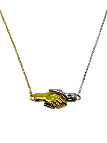 Silver/Gold Plated Hand Holding Magnet Necklace