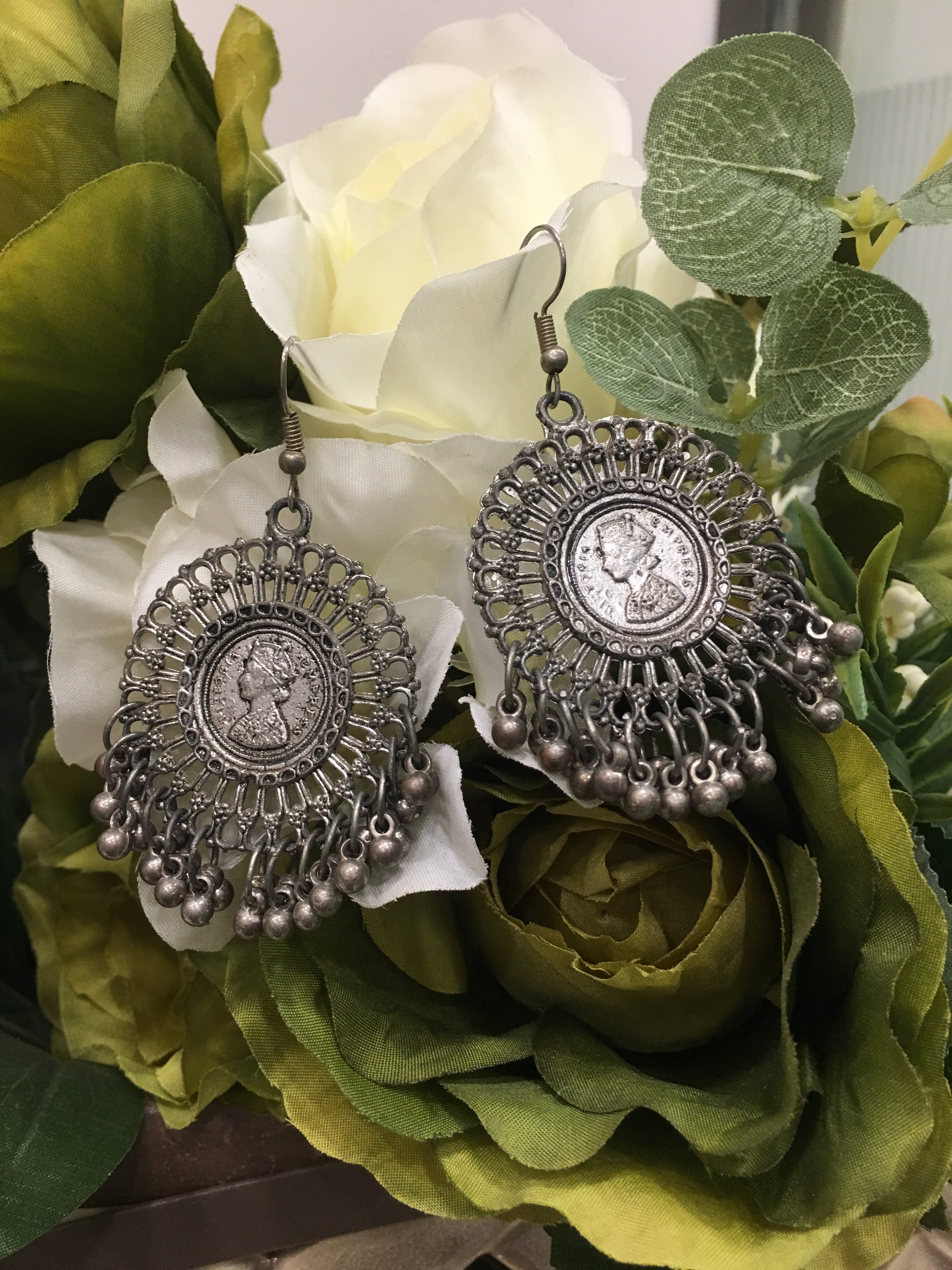 New Fashion Stone Jhumka Earrings Gold Plated Imitation Jewellery Online  J21489