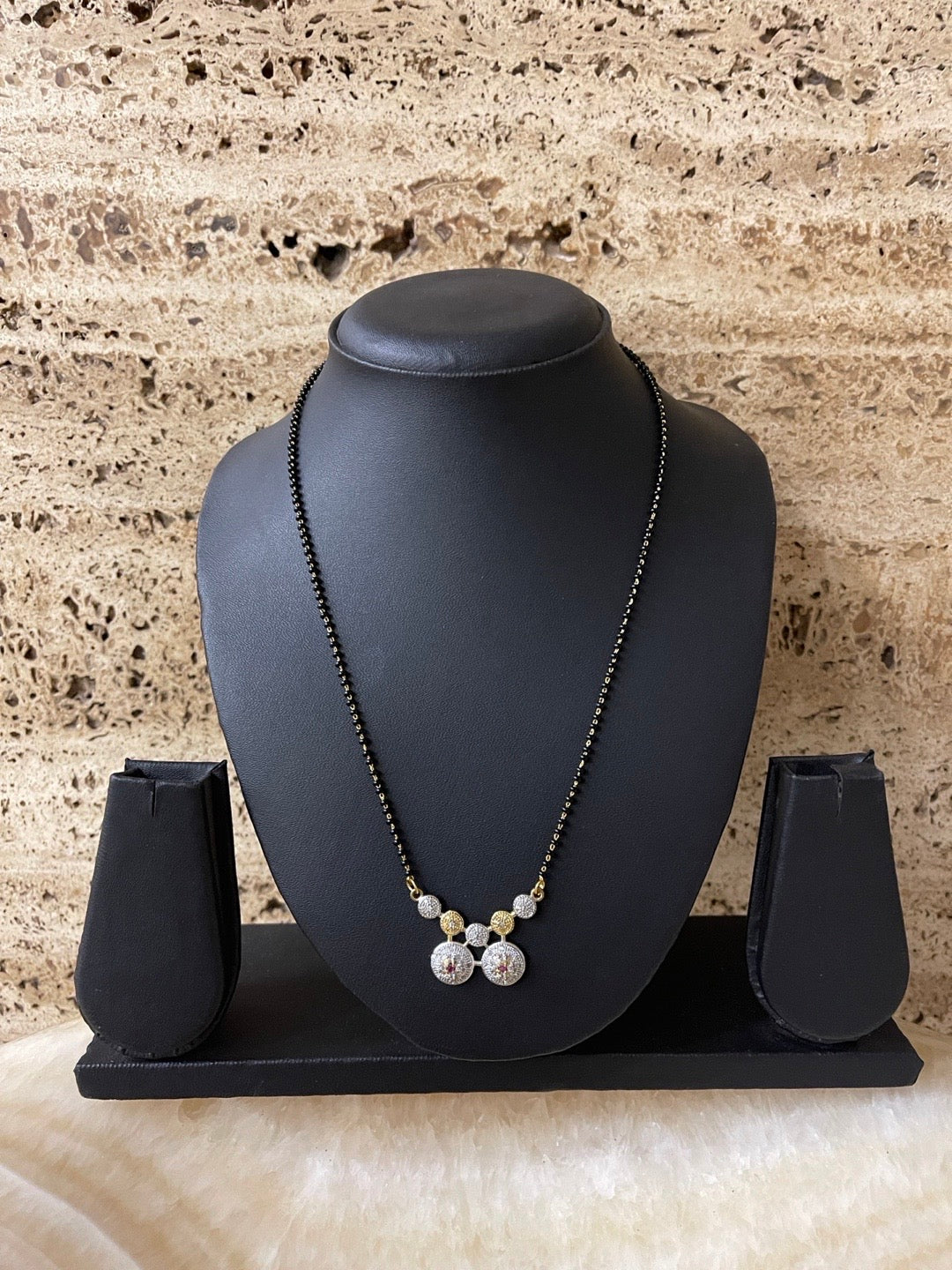 modern simple trendy mangalsutra design