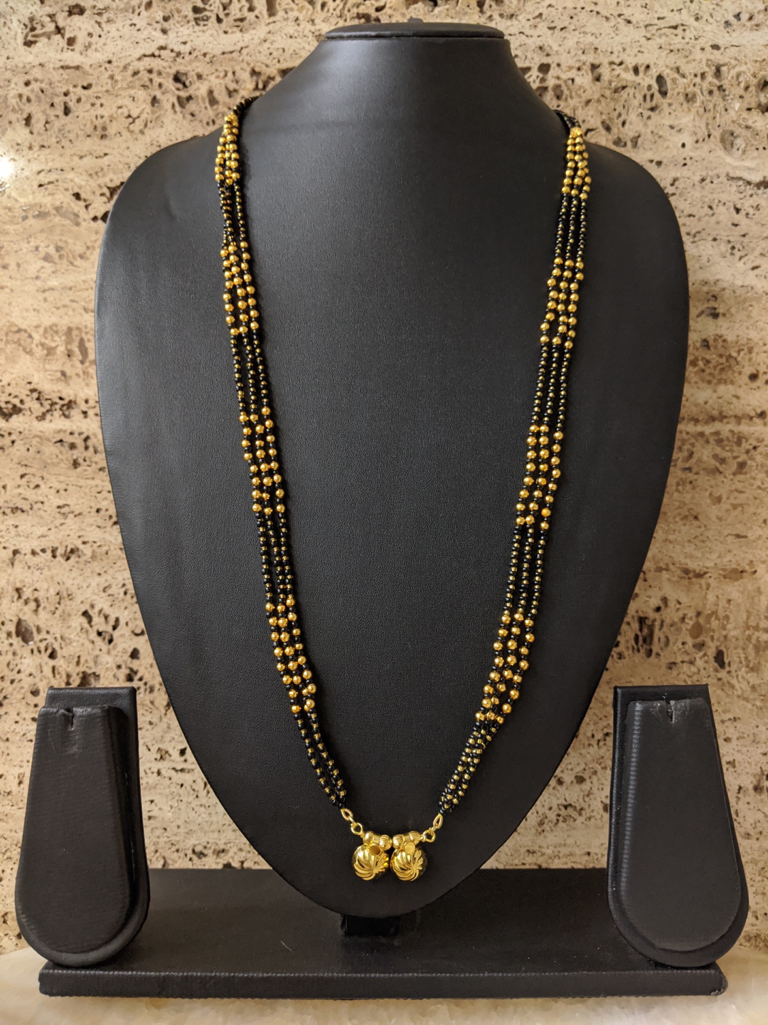 Lightweight black beads gold 2025 chain