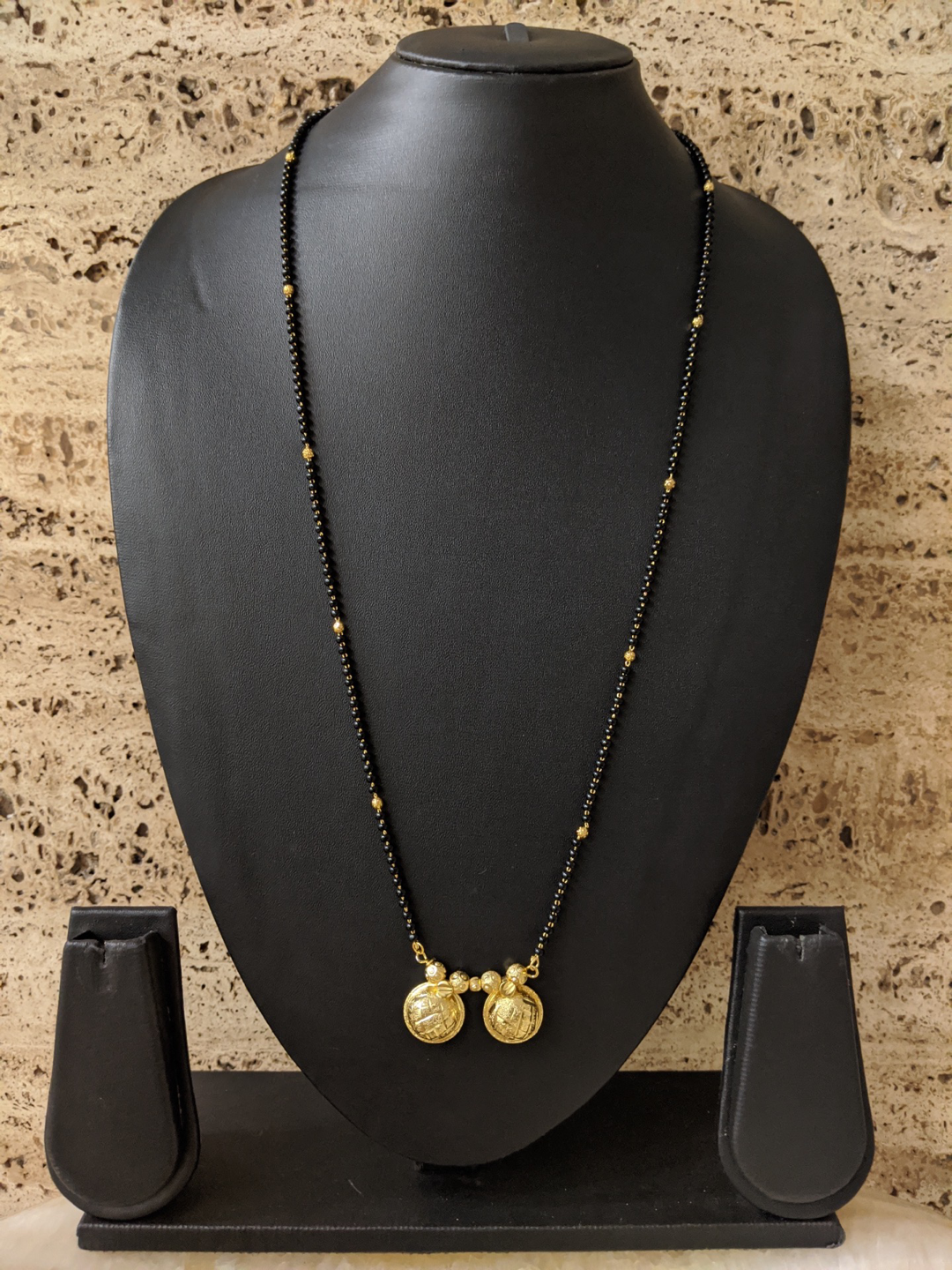 Mangalsutra black 2025 moti design