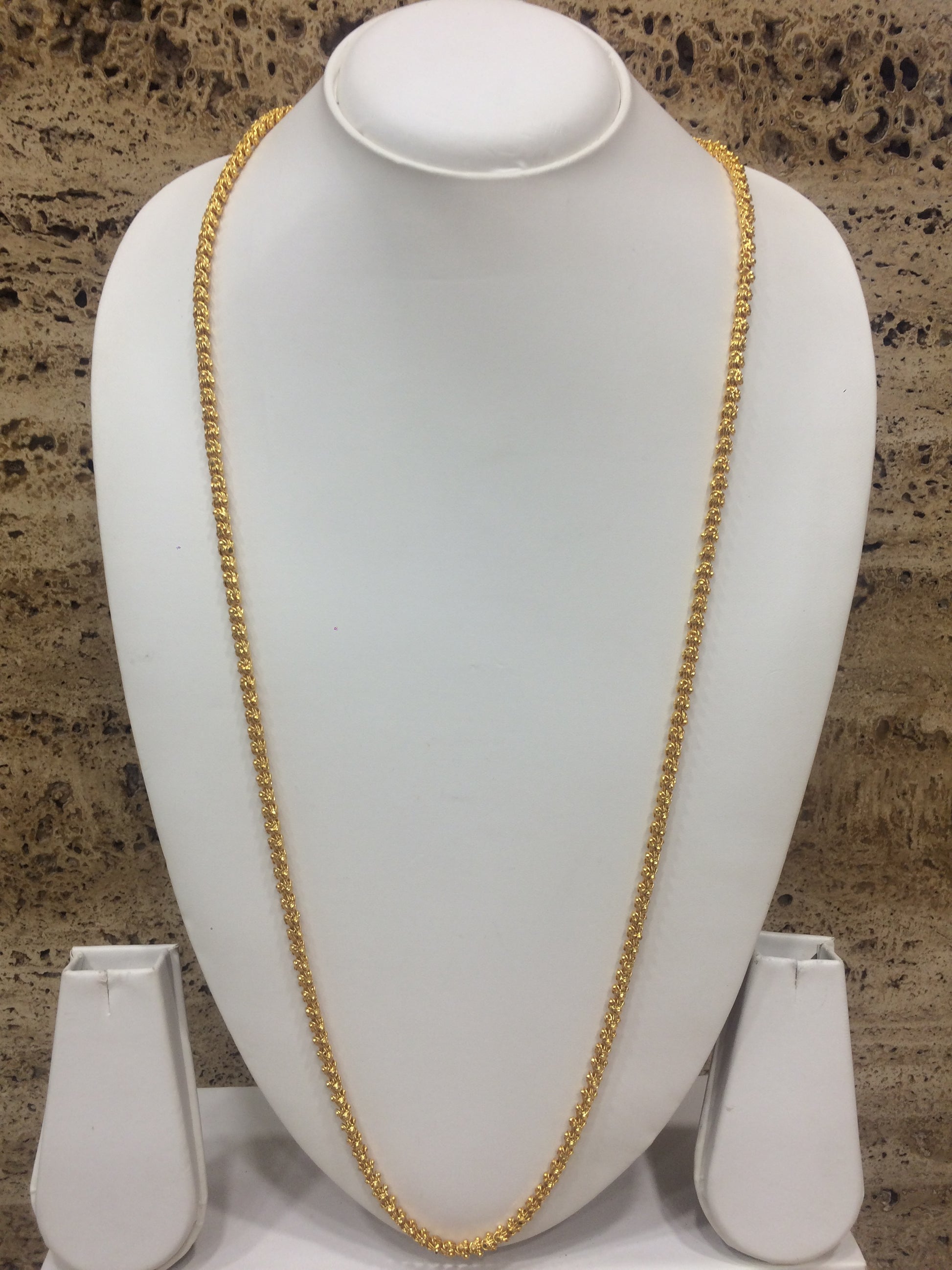 Digital Dress Room Traditional Single Line Layer Golden Necklace for Women