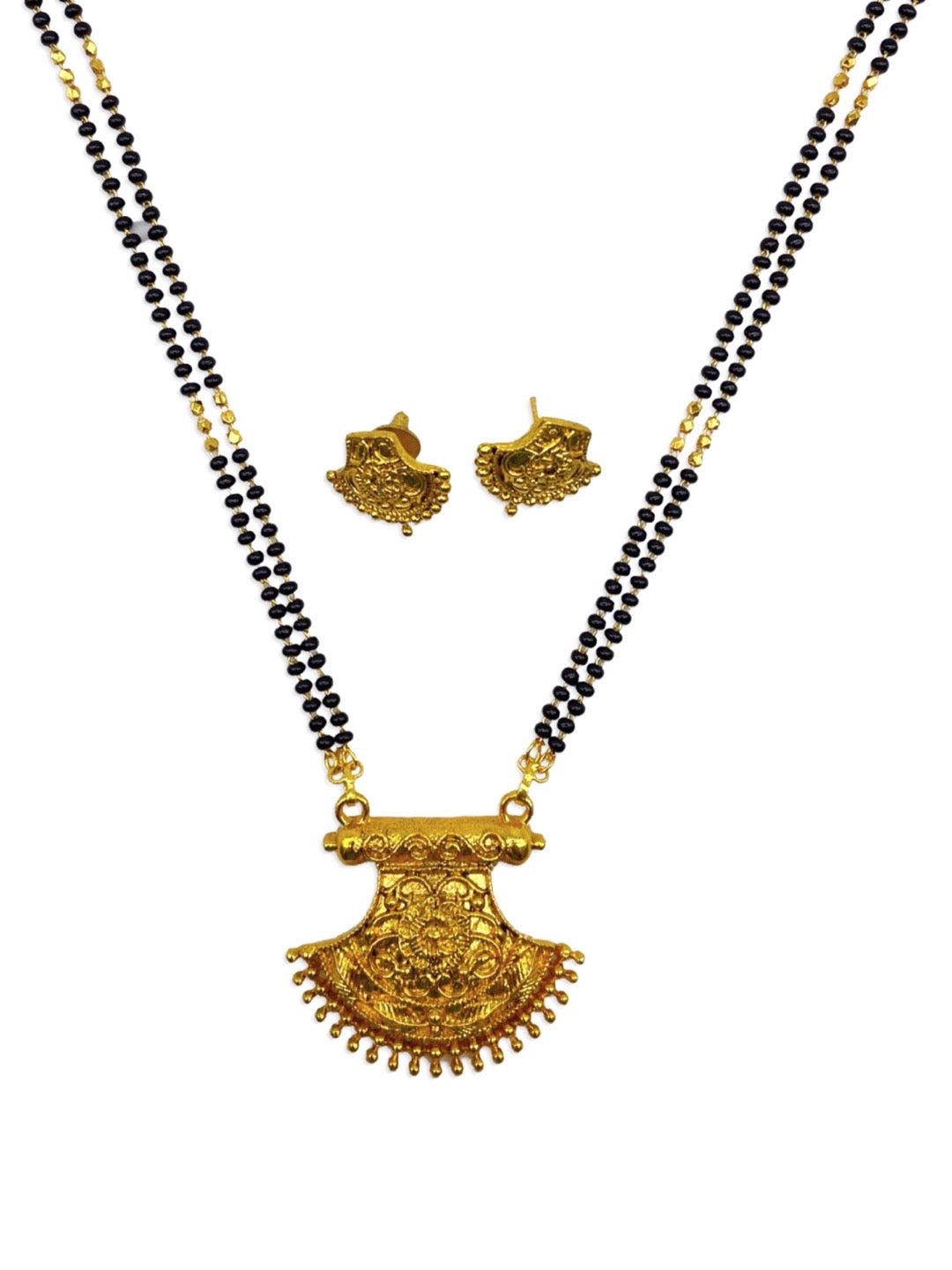 gold mangalsutra pendant design