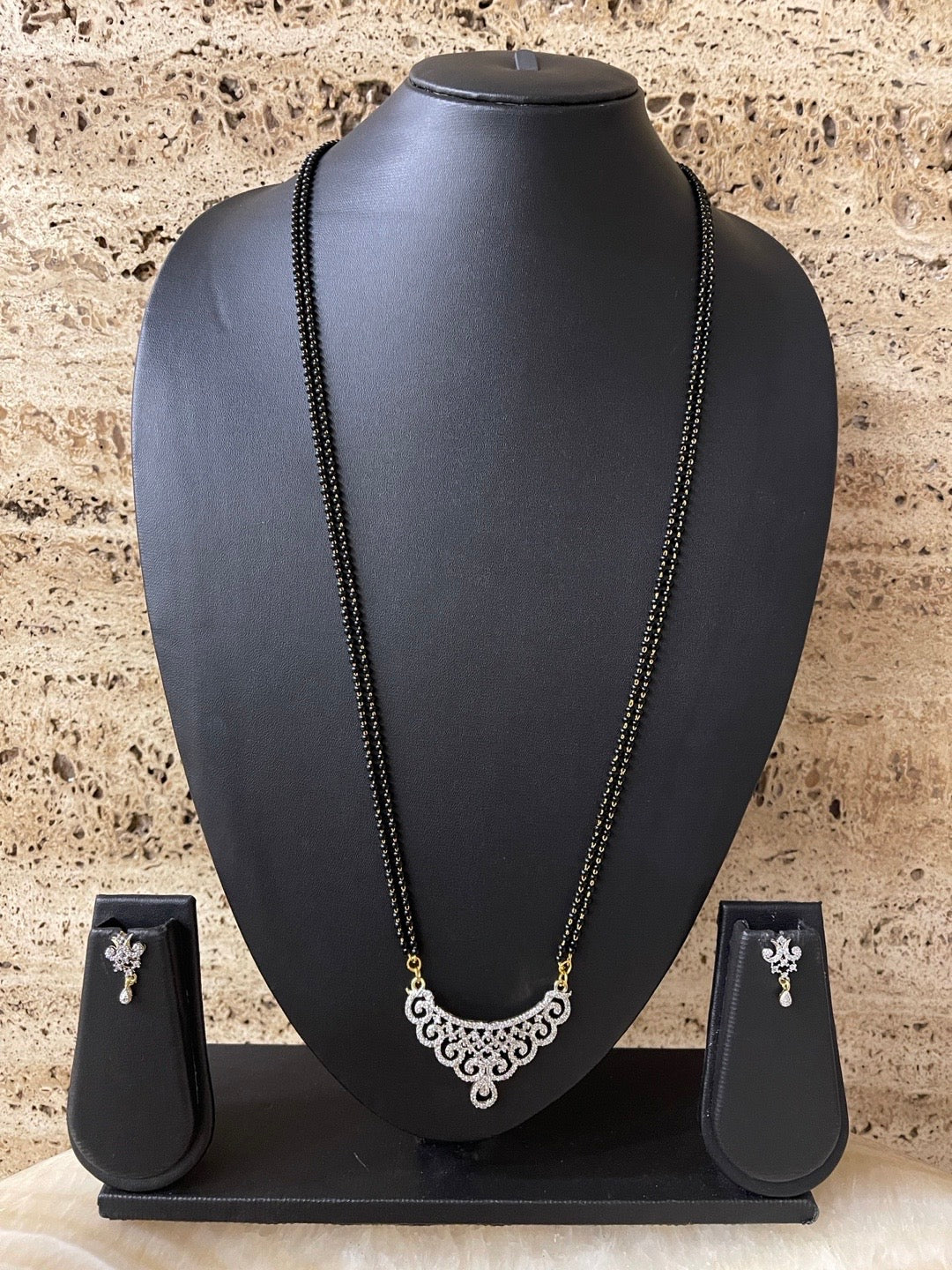 Long Gold Artificial American Diamond Mangalsutra Set Modern Simple Trendy Line Black Beads Chain