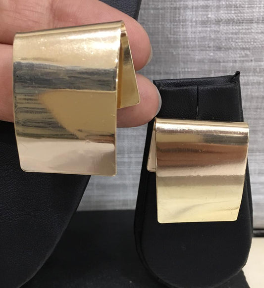 Digital Dress Room Oxidised Gold-Plated Studded Dangle Drop Earring