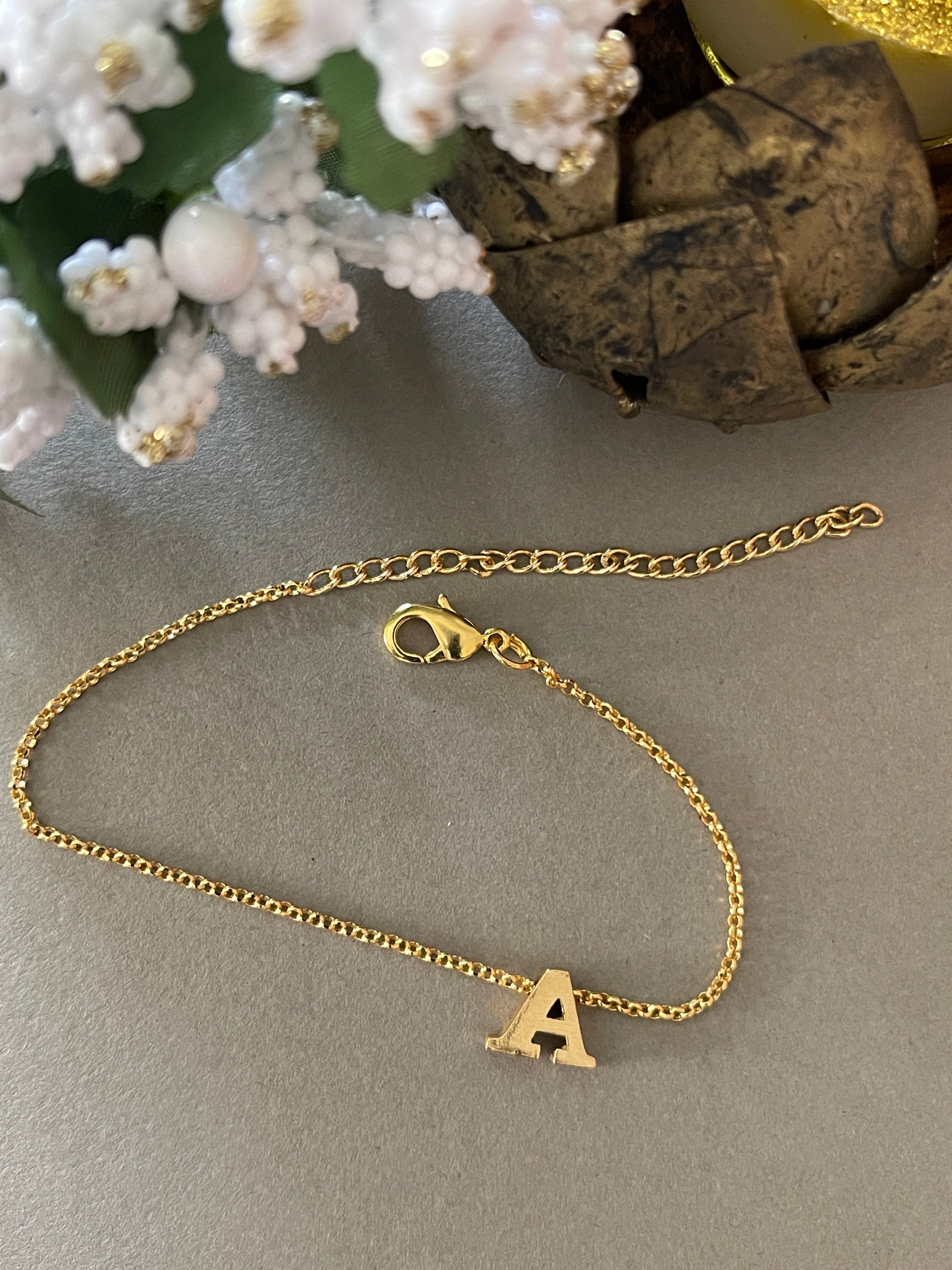 Alphabet bracelet fashion gold