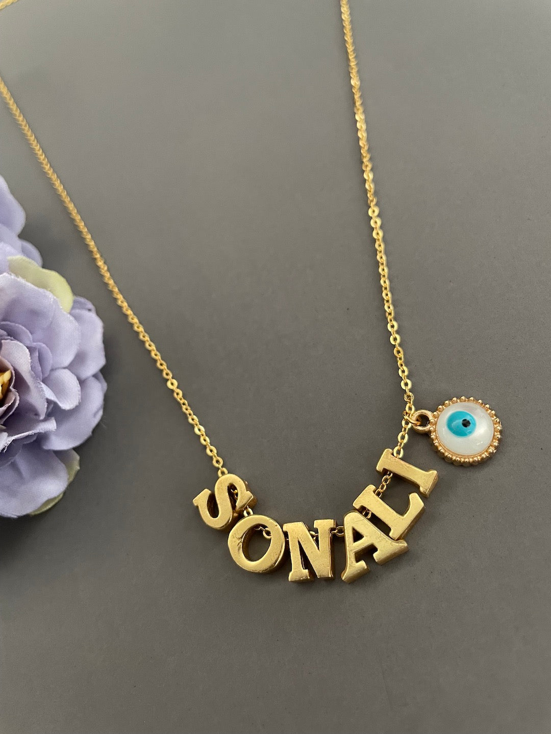 White Heart / Round Evil Eye Custom Name Necklace – Digital Dress Room